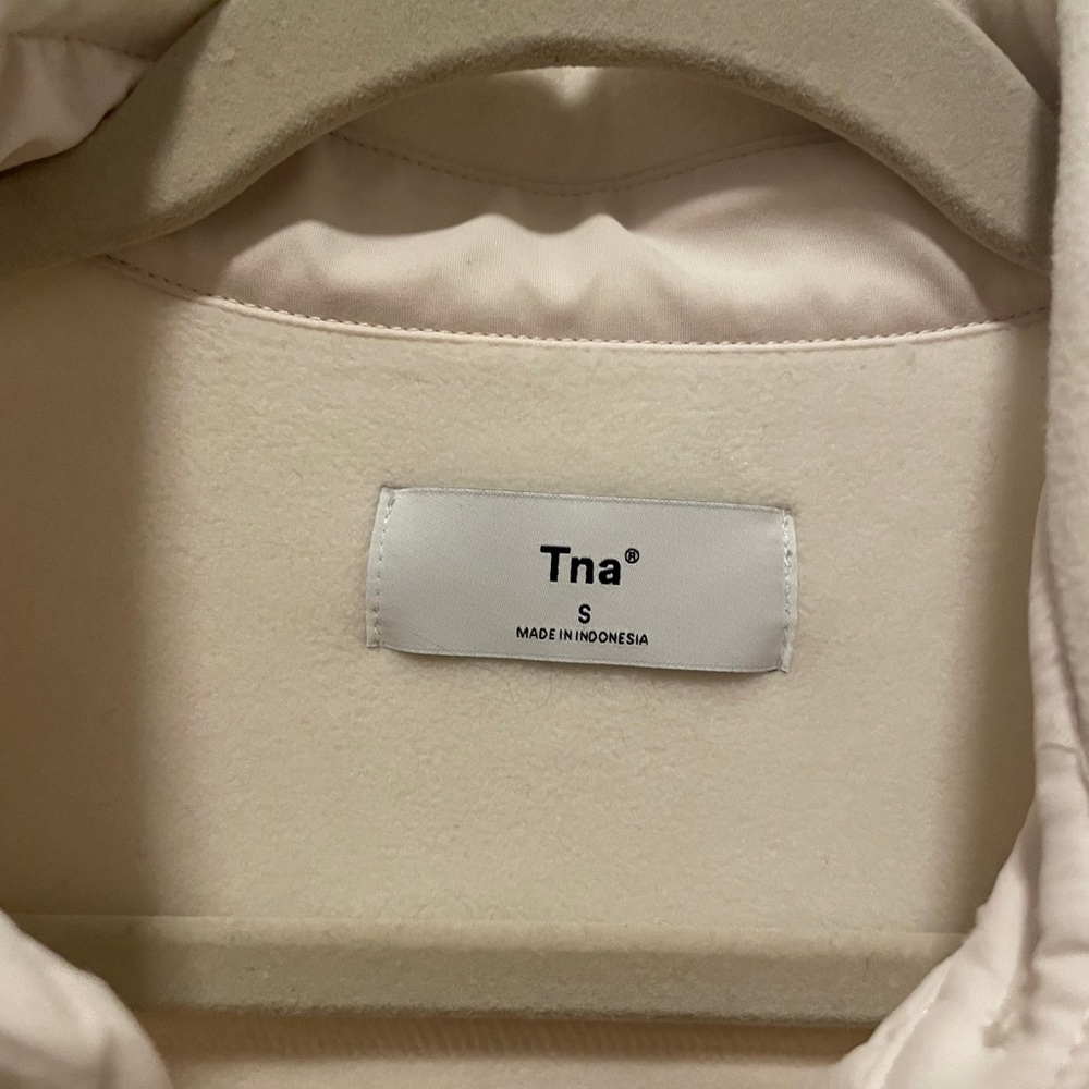 Aritzia TNA Cream Polar Shirt Jacket - Picture 3 of 3